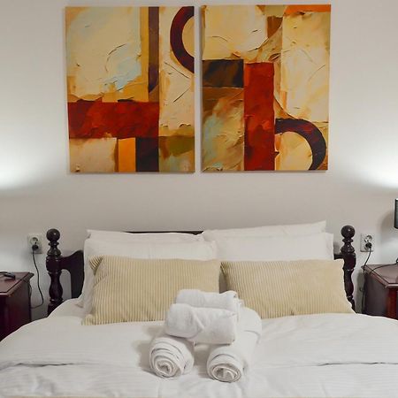 Main Street Retreat Apartment With Free Parking 사라예보 외부 사진